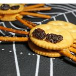 Halloween Treat Idea - Spider Crackers! Something not so sweet for Halloween Party.