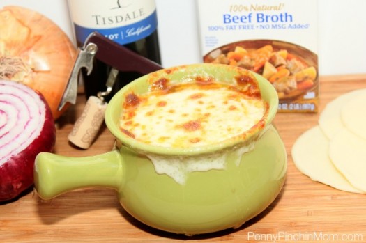 Did you know it is easy to make your very own French Onion Soup? Forget the packages or cans, you can whip it up simply at home!