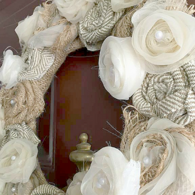 DIY – Chic Rosette Wreath