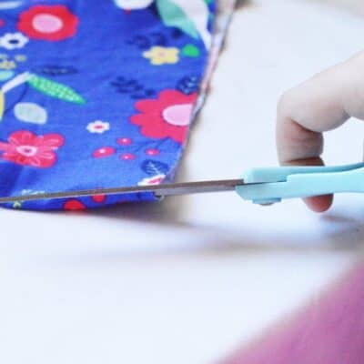 DIY Moby Wrap (How to Make a No-Sew Baby Wrap)