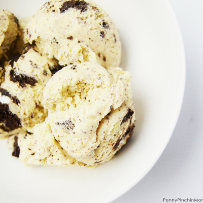 No-Churn Cookies and Cream Ice Cream