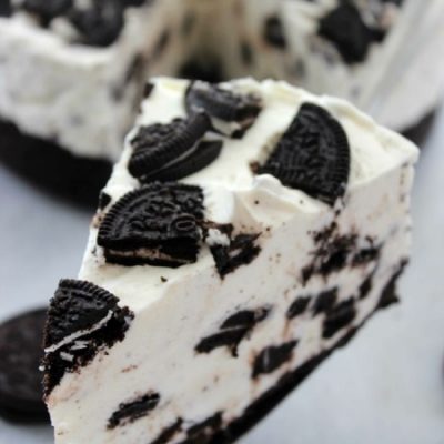 16 Mouthwatering Oreo Filled Treats