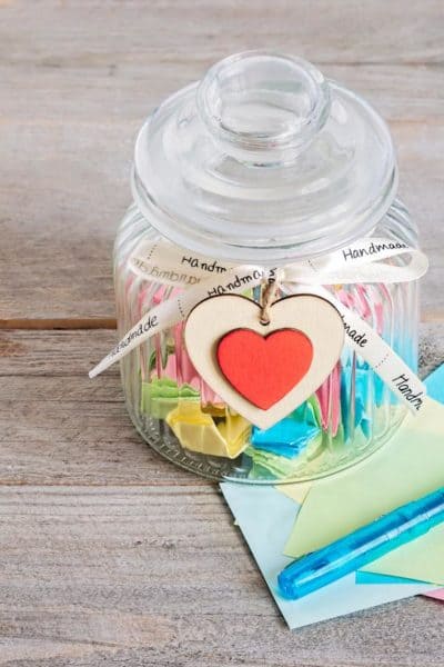 a gratitude jar helps families be thankful