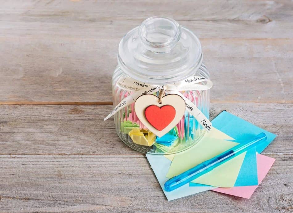 a gratitude jar helps families be thankful