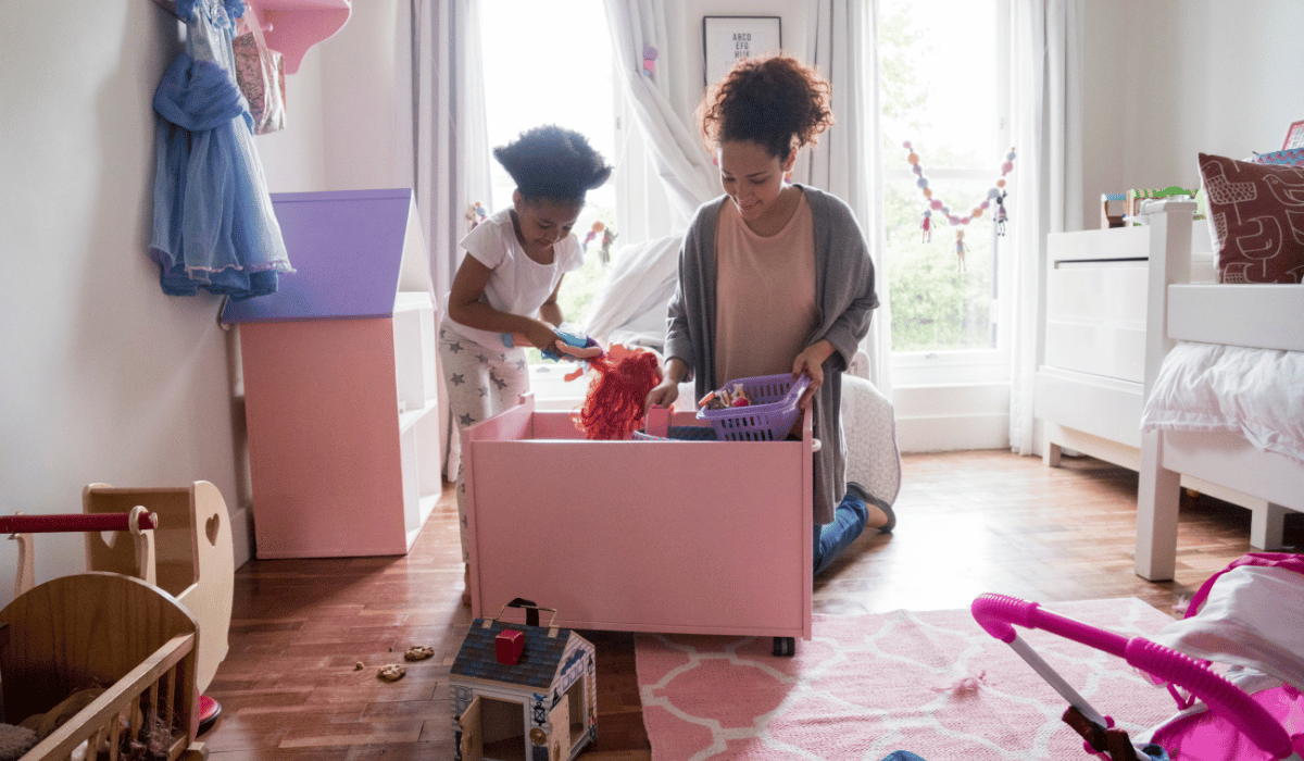 mom kid cleaning