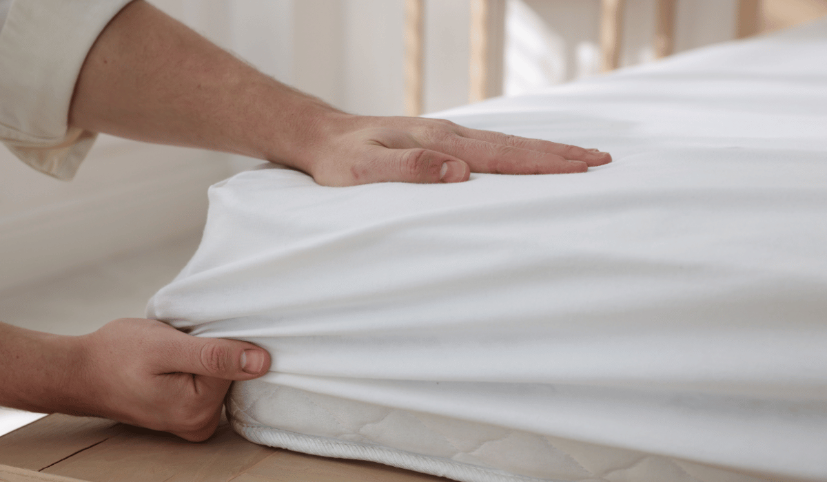 6 Ways to Keep Your Bed Sheets Smelling Fresh